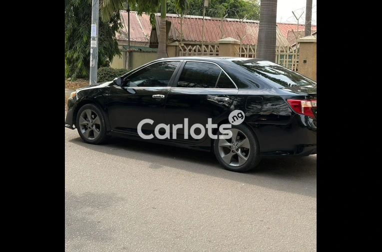 EXTREMELY CLEAN NIGERIAN USED 2013 TOYOTA CAMRY - 7/7