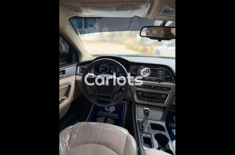 Foreign used 2015 Hyundai Sonata with custom duty - 5/7