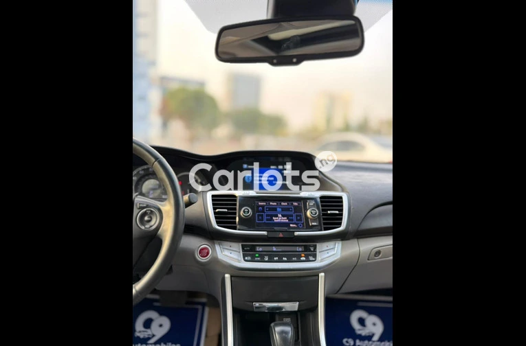 Foreign used Honda Accord 2015 model - 4/7
