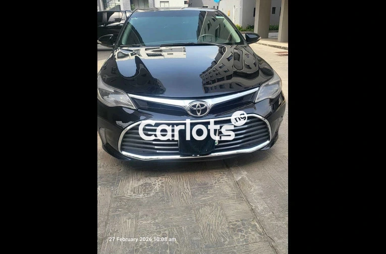 Used 2016 Toyota Avalon XLE - 1/7
