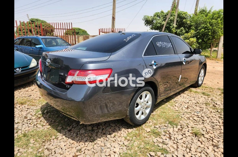 FOREIGN USED 2011 TOYOTA CAMRY LE - 5/7