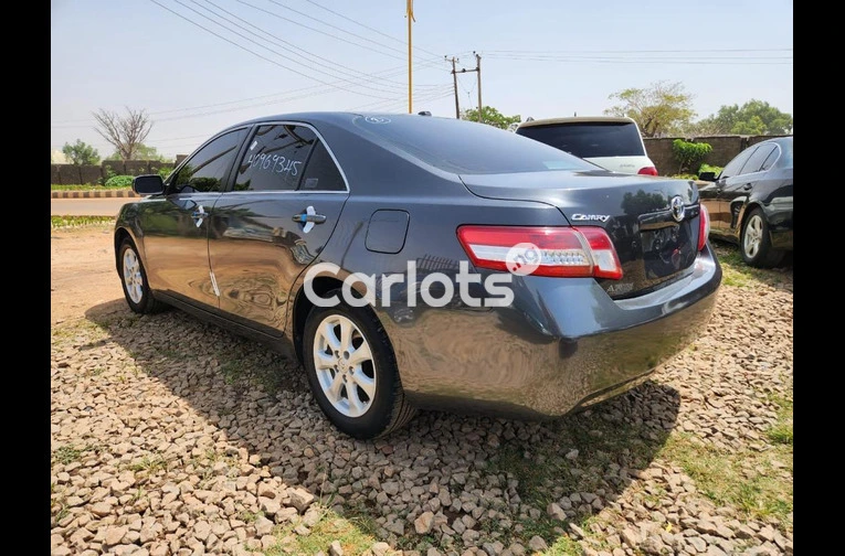 FOREIGN USED 2011 TOYOTA CAMRY LE - 6/7
