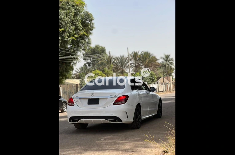 FOREIGN USED 2015 MERCEDES BENZ C300 FULL OPTION - 7/7