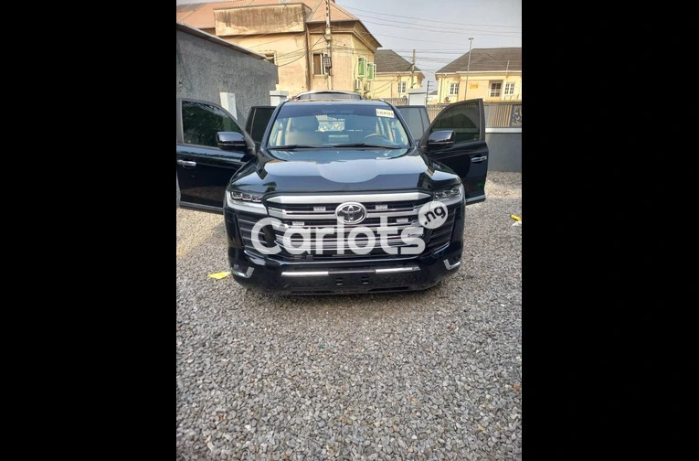 PREMIUM 2010⬆️2023 LANDCRUISER VXR 57 WITH 360CAMERA - 1/7