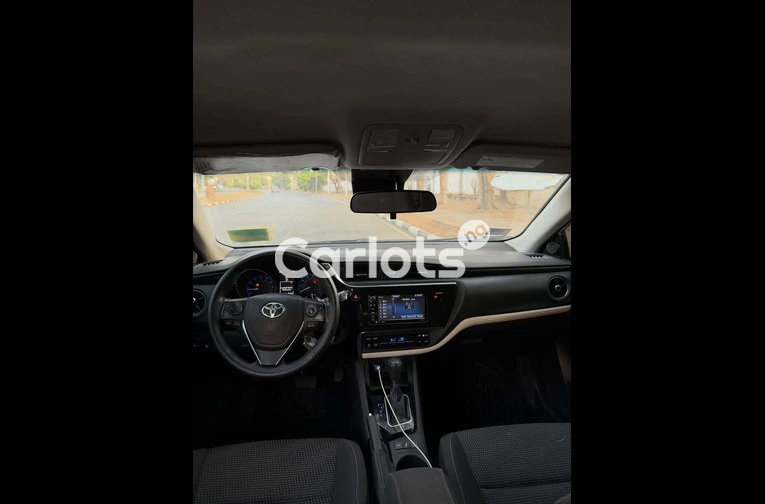 Foreign Used 2018 Toyota Corolla IM - 4/7