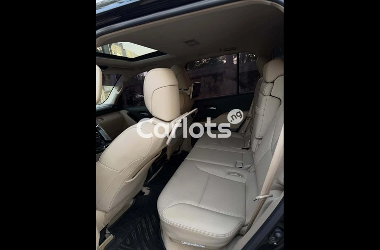 2023 Toyota Land Cruiser GX.R - 6/7