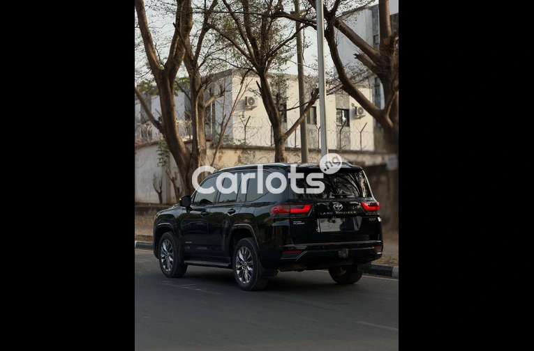 2023 Toyota Land Cruiser GX.R - 7/7