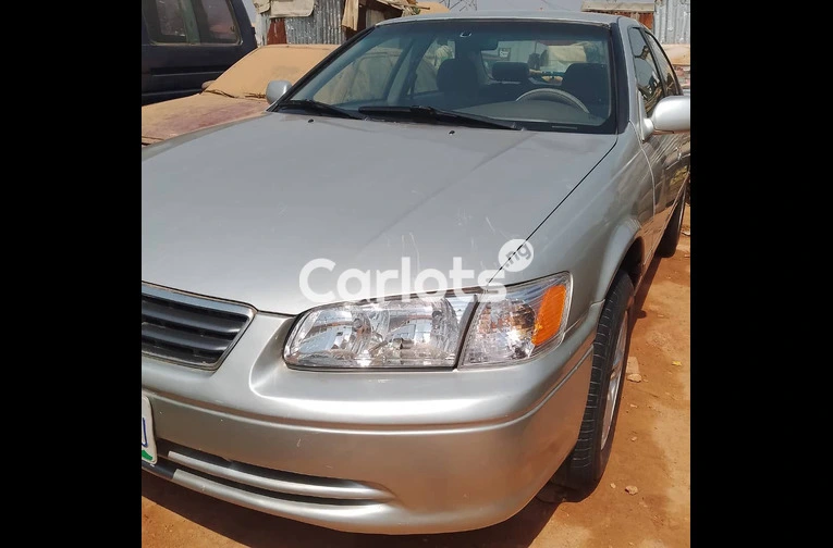 2002 Toyota Camry pencil Light - 2/7