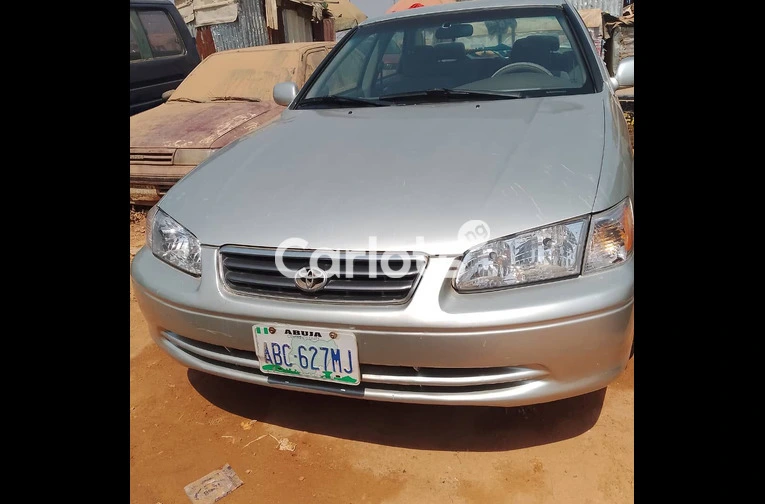 2002 Toyota Camry pencil Light - 3/7