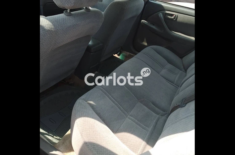 2002 Toyota Camry pencil Light - 5/7