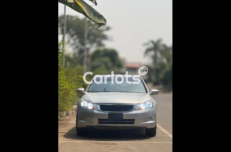 USED 2008 HONDA ACCORD V4 - 1/7