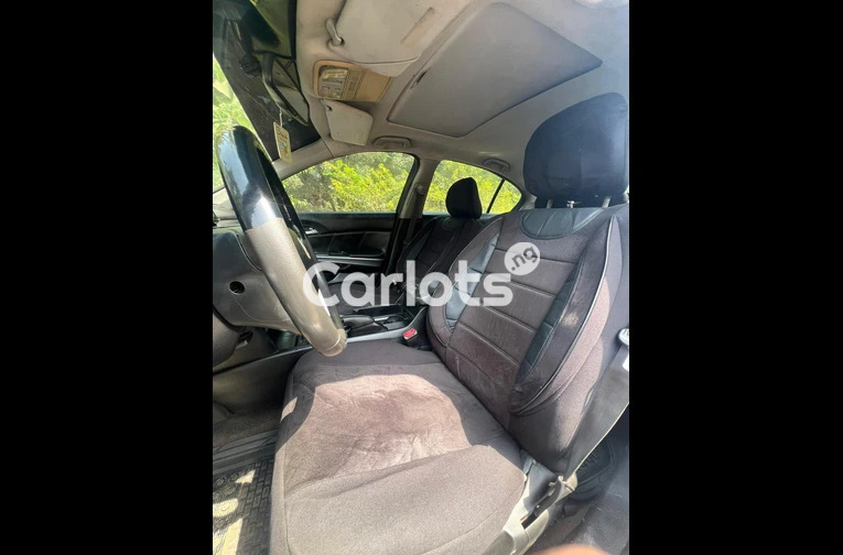 USED 2008 HONDA ACCORD V4 - 2/7