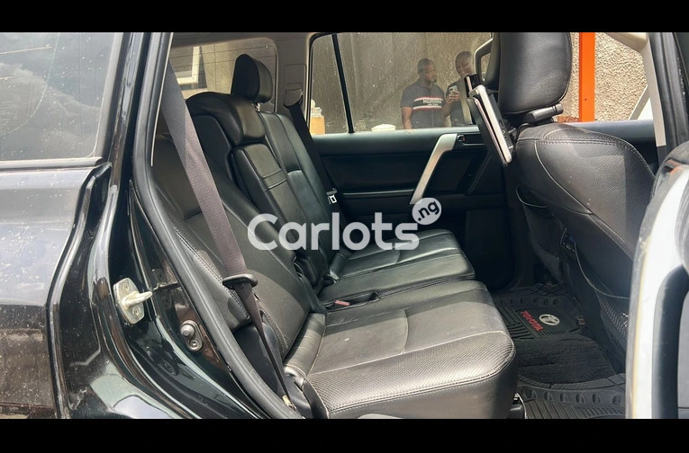 Toyota Land Cruiser 2018 - 2/7