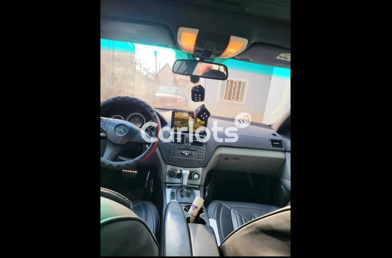 2010 Mercedes Benz C300 4matic benz - 6/7