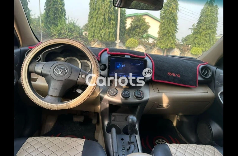 2010 FIRST BODY TOYOTA RAV4 4CYL - 4/7