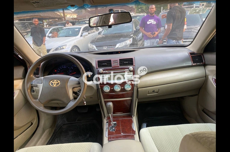 Very clean Registered 2008 Toyota Camry - 4/7