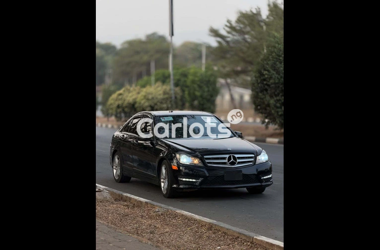 2013 Mercedes Benz C300 Foreign Used - 3/7