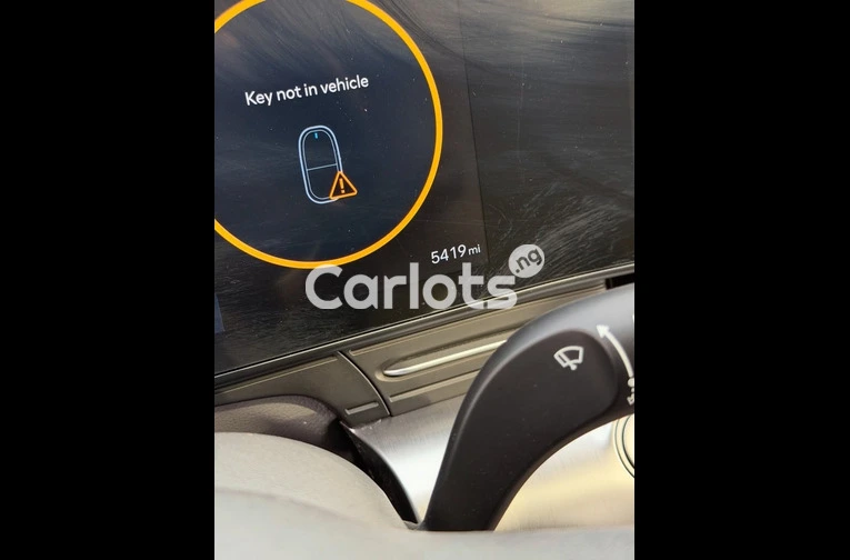 HYUNDAI KONA 2025 - 3/7