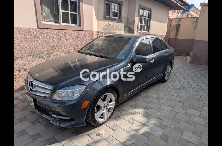 2011 Mercedes Benz C300 - 6/7
