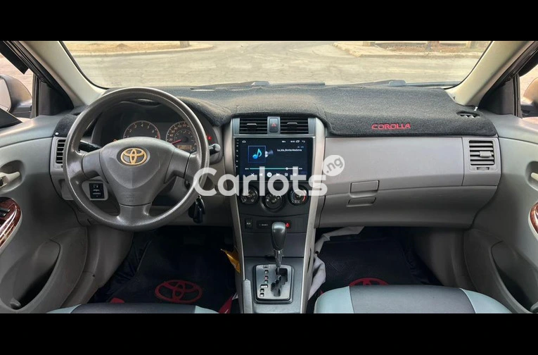 Standard 2010 Toyota Camry - 3/7