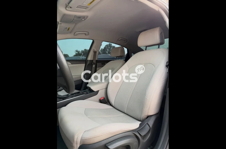 Extremely Clean 2016 Hyundai Sonata - 4/7