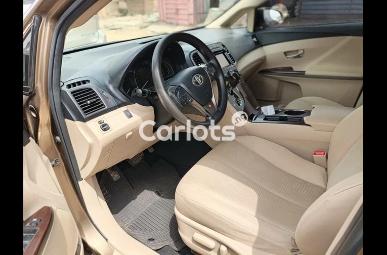 2013 TOYOTA VENZA LE 4CYL - 3/7