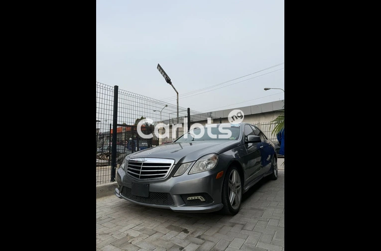 BRIEFLY USED 2010 MERCEDES BENZ E350 4MATIC - 1/7