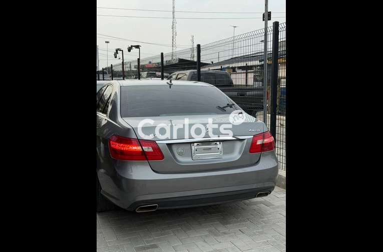 BRIEFLY USED 2010 MERCEDES BENZ E350 4MATIC - 7/7