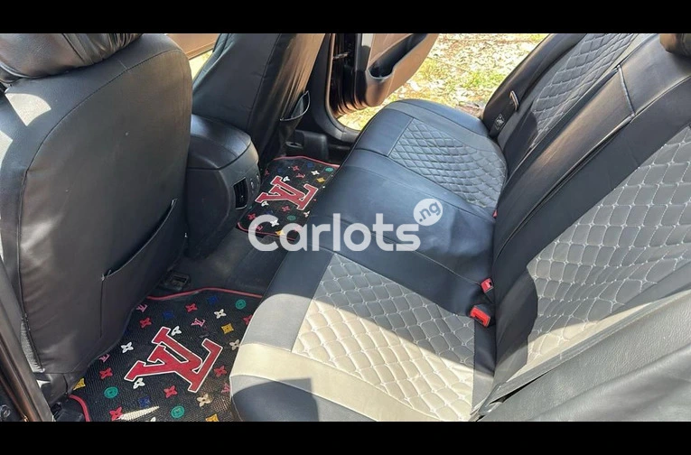 2012 Hyundai sonata Limited First body - 3/7