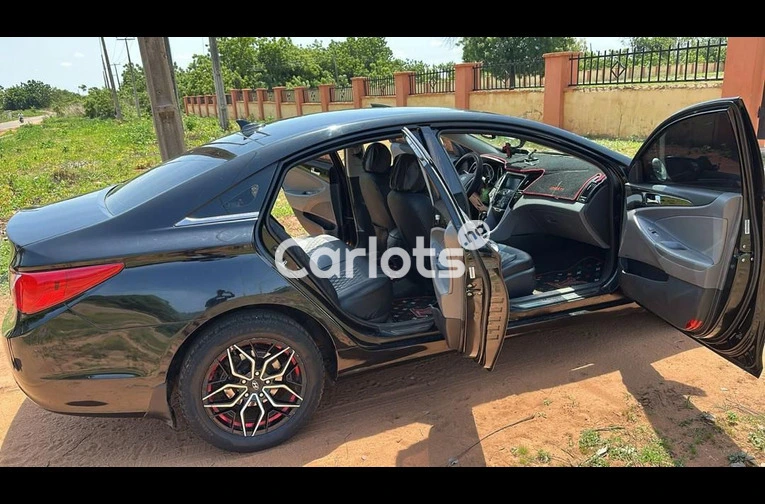 2012 Hyundai sonata Limited First body - 5/7