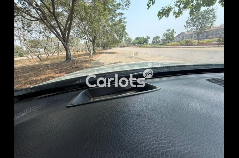 2016 MERCEDES BENZ C300 FULL OPTION - 4/7