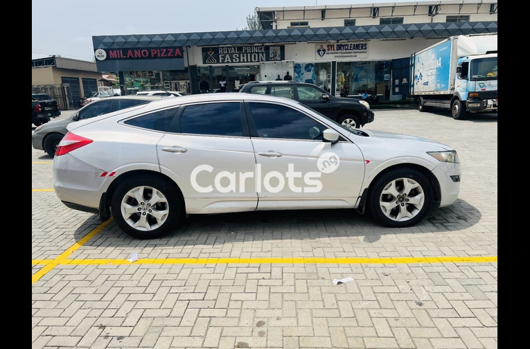 2010 Honda crosstour - 2/7