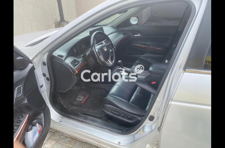 2010 Honda crosstour - 5/7