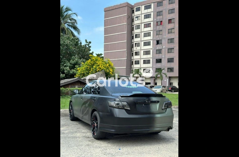 2010 TOYOTA CAMRY SE - 5/5