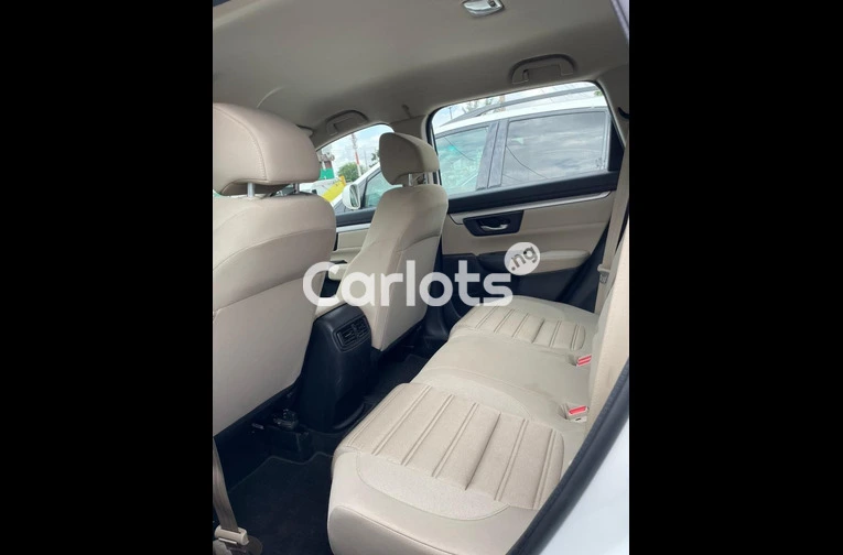 Used 2018 Honda CR-V - 2/6