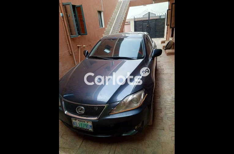 Foreign used standard 2008 Lexus is250