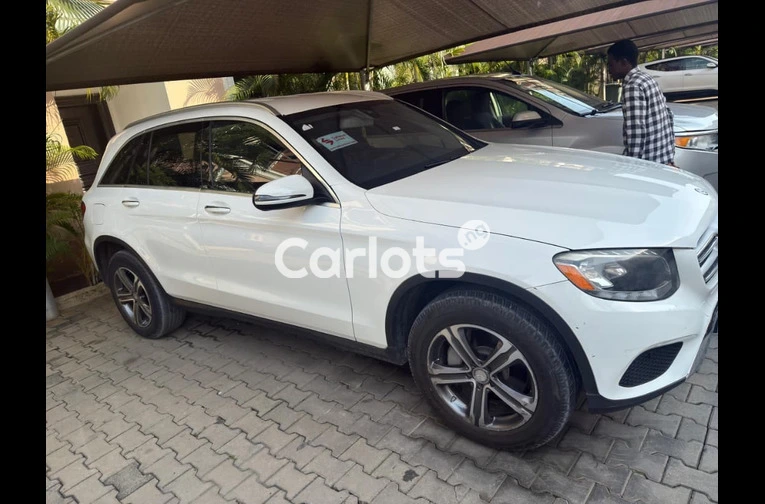 2016 Mercedes Benz GLC 300 Foreign used Accident free - 5/7