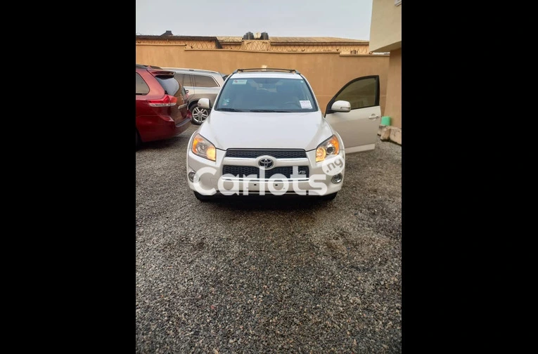 FOREIGN USED 2010 TOYOTA RAV4 LIMITED V6 - 1/7