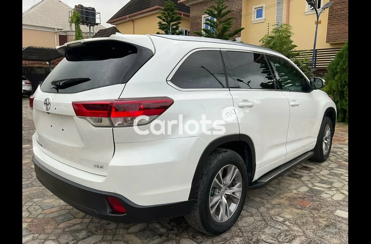 HIGHLANDER XLE 2015 - 7/7