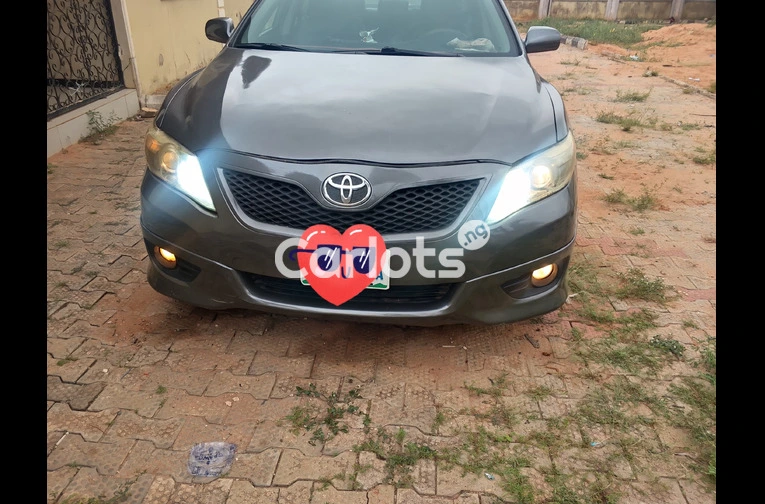 2010 Toyota Camry SE