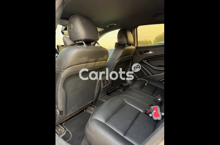 Extremely Clean 2016 Mercedes GLA 250 - 5/7