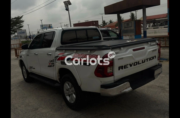 BELGIUM GRADE 2017 TOYOTA HILUX SR5 ADVENTURE - 6/7