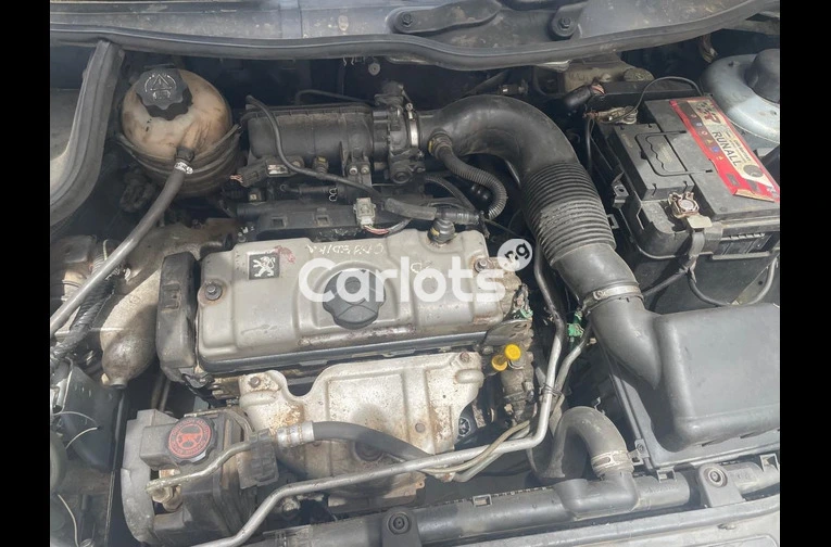 PEUGEOT 206 AUTOMATIC - 2/7
