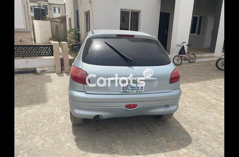 PEUGEOT 206 AUTOMATIC - 5/7