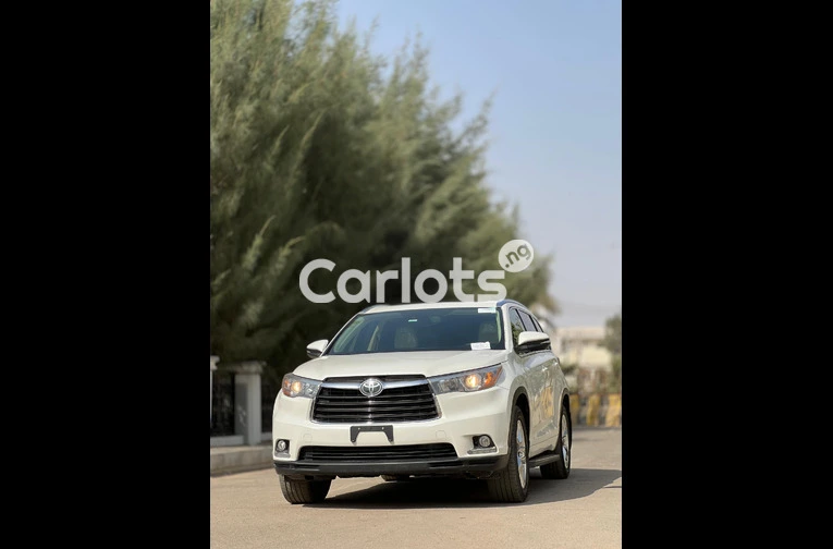 TOYOTA HIGHLANDER LIMITED 2016 - 6/7