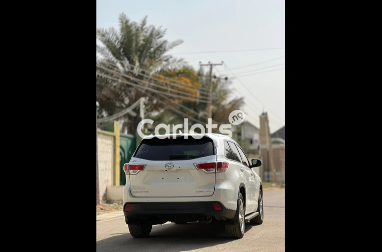 TOYOTA HIGHLANDER LIMITED 2016 - 7/7