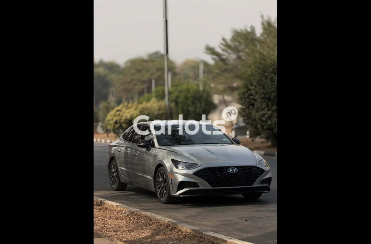 2021 Hyundai Sonata FOREIGN USED - 2/7
