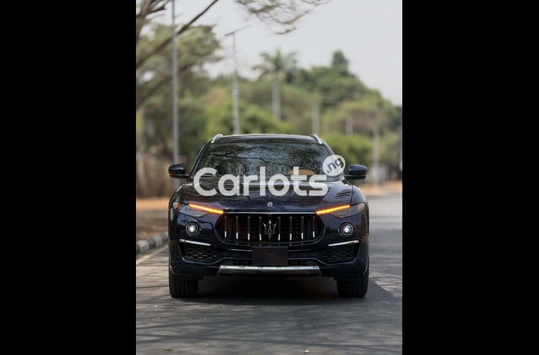 2021 Maserati Levante FOREIGN USED - 2/7