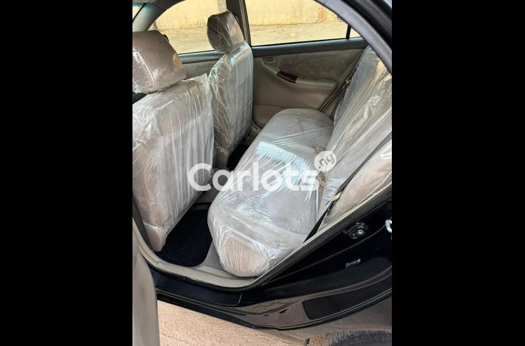 TOYOTA COROLLA LE 2006 - 3/7