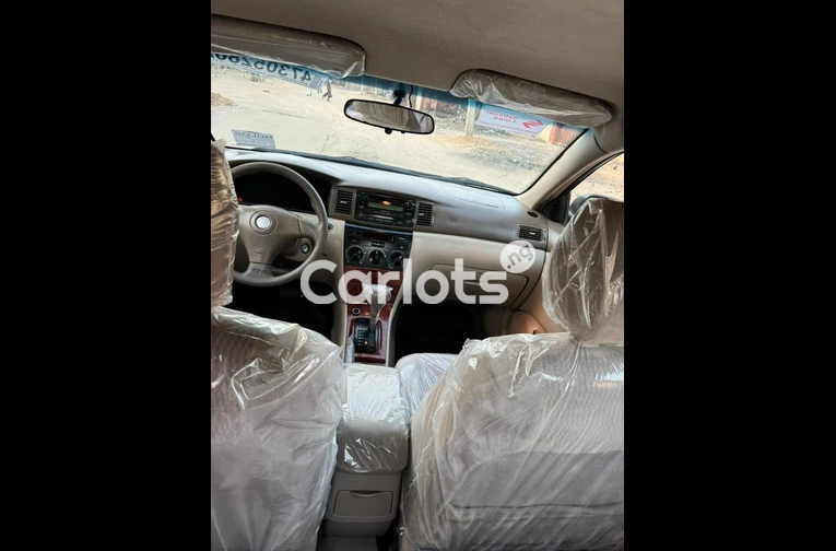 TOYOTA COROLLA LE 2006 - 6/7